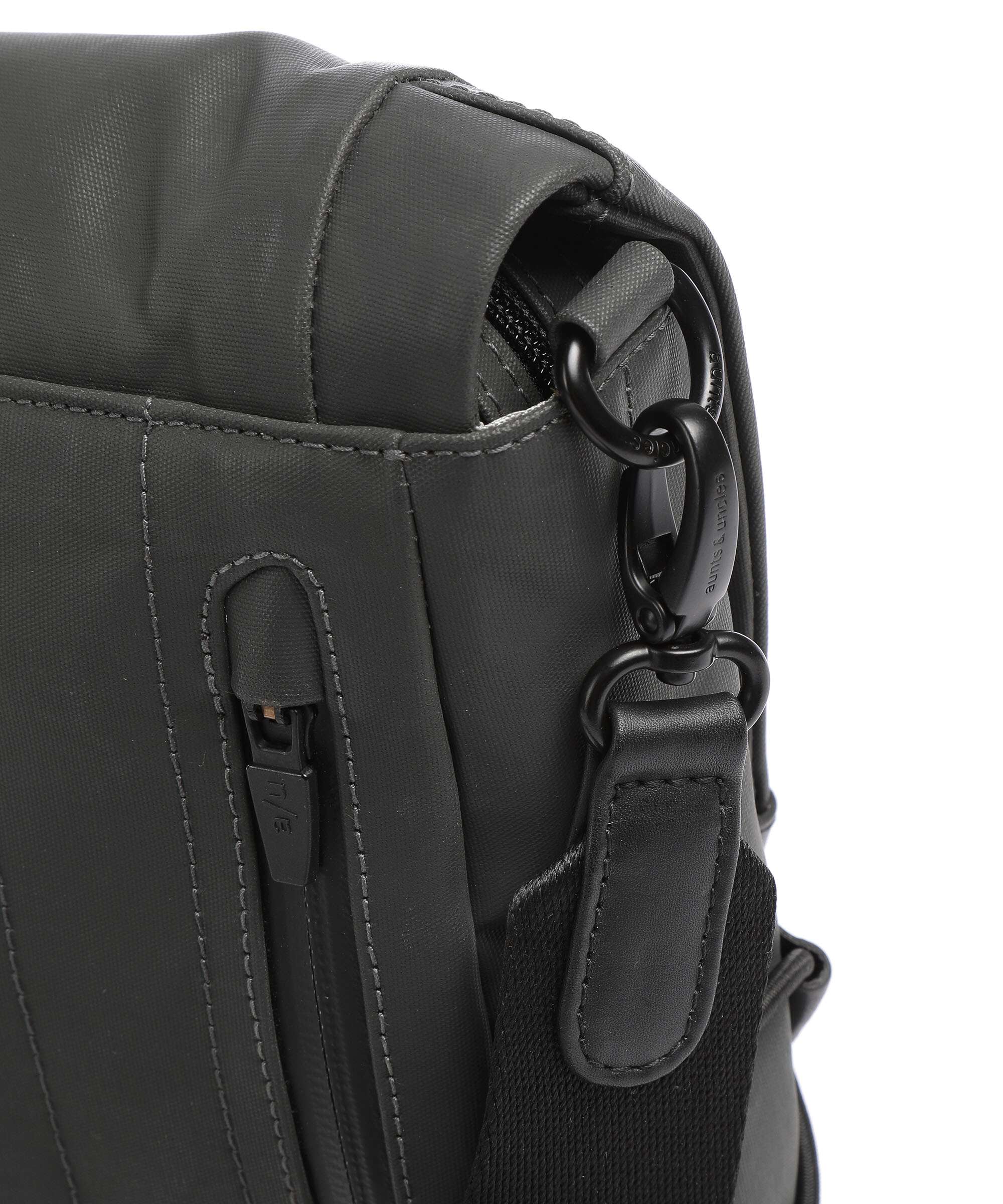 Aunts & Uncles Japan Sendai Messenger bag volcanic ash - Image 4