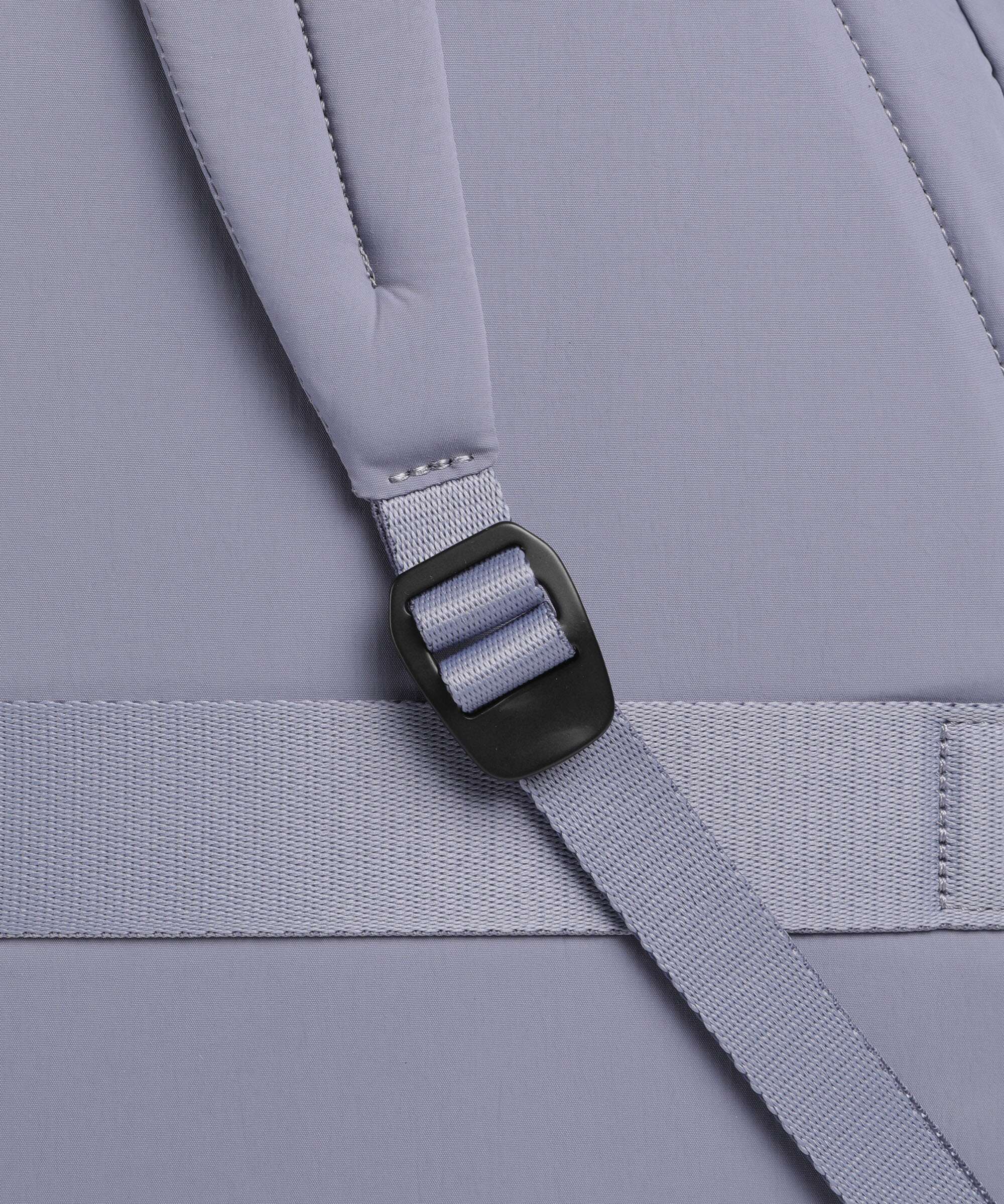 Bellroy Cinch Backpack lilachaze - Image 3