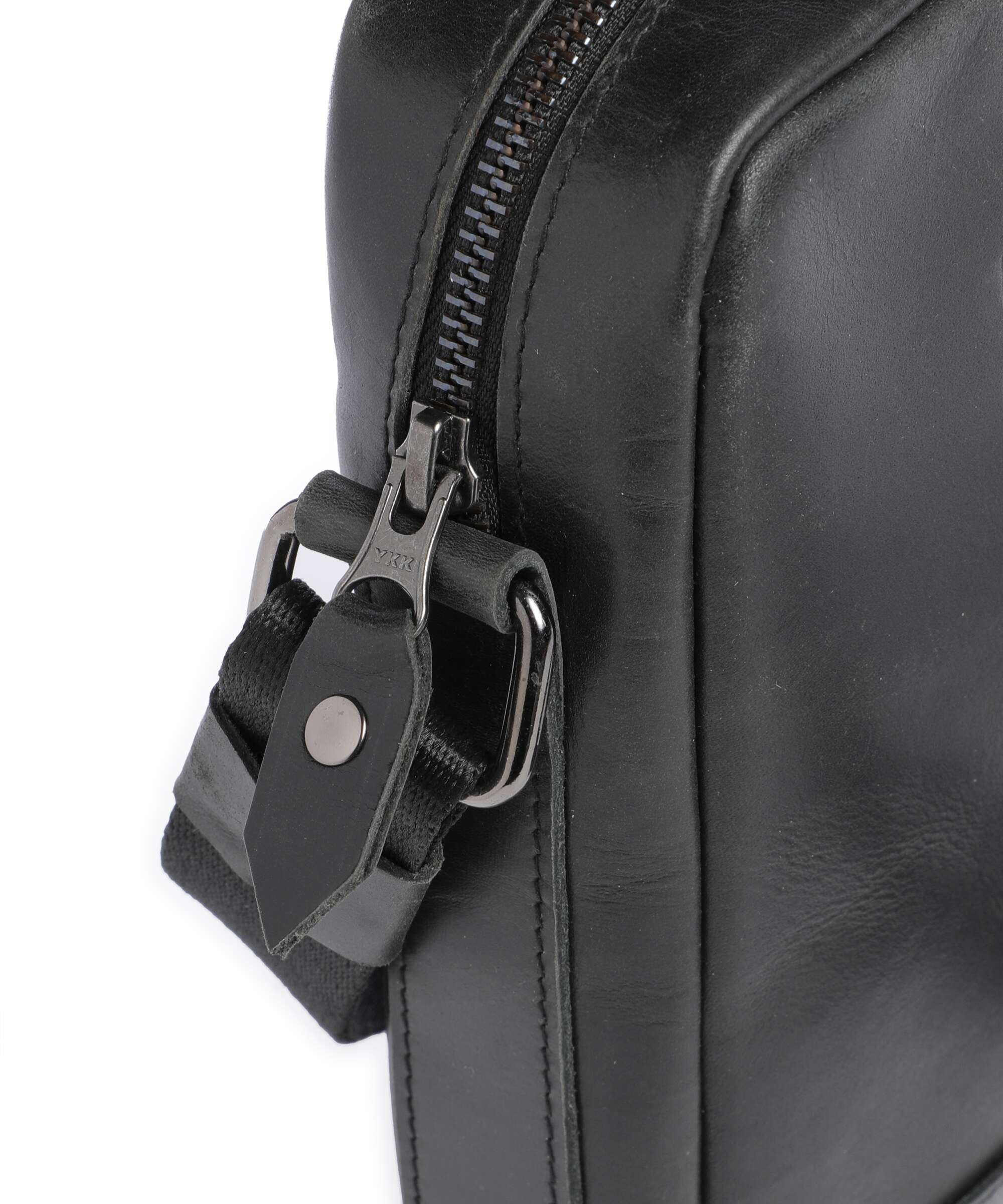 Buckle & Seam Crazy Horse Runner Crossbody bag black - Image 4