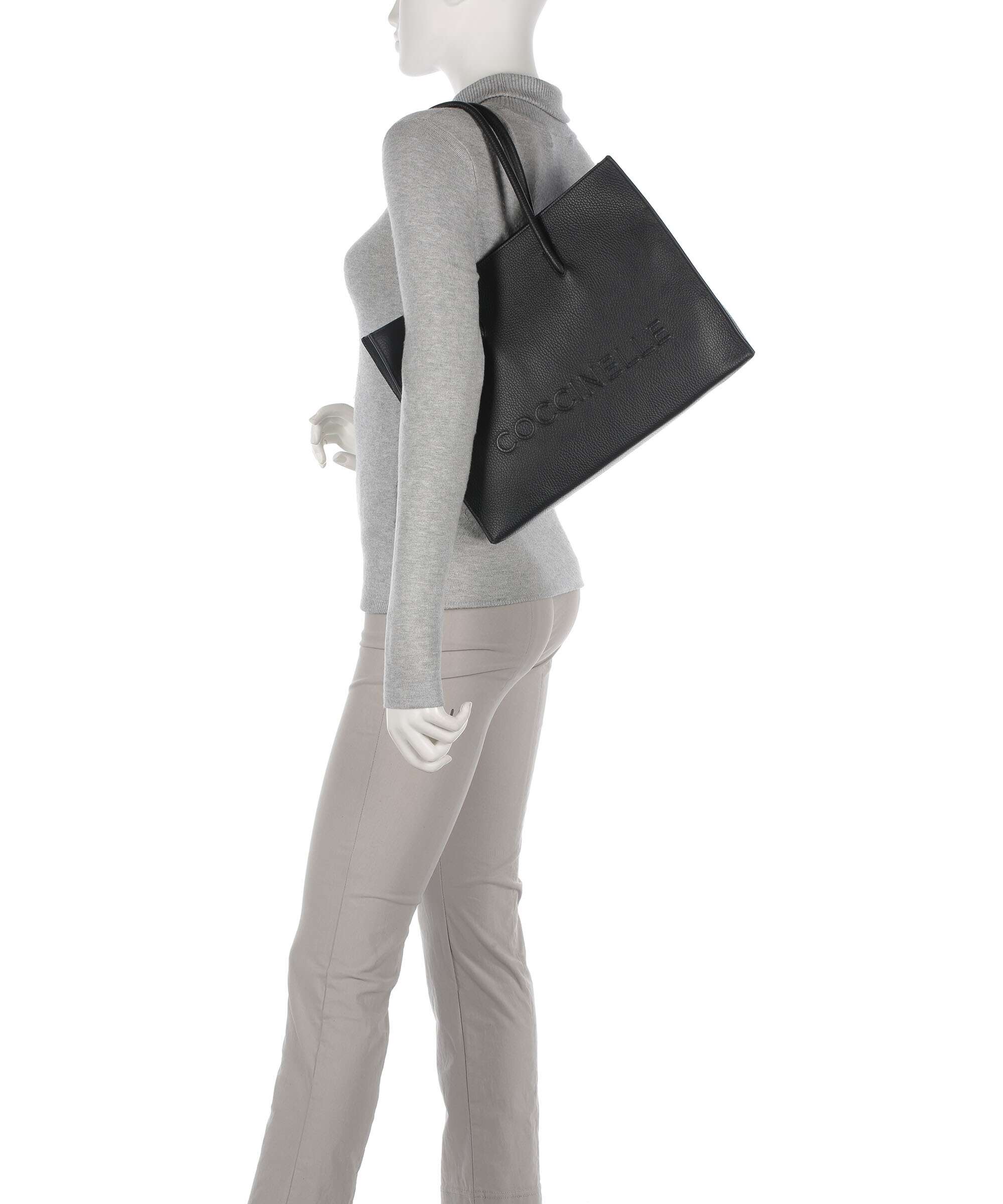 Coccinelle Myrtha Maxi Logo Tote bag noir - Image 3