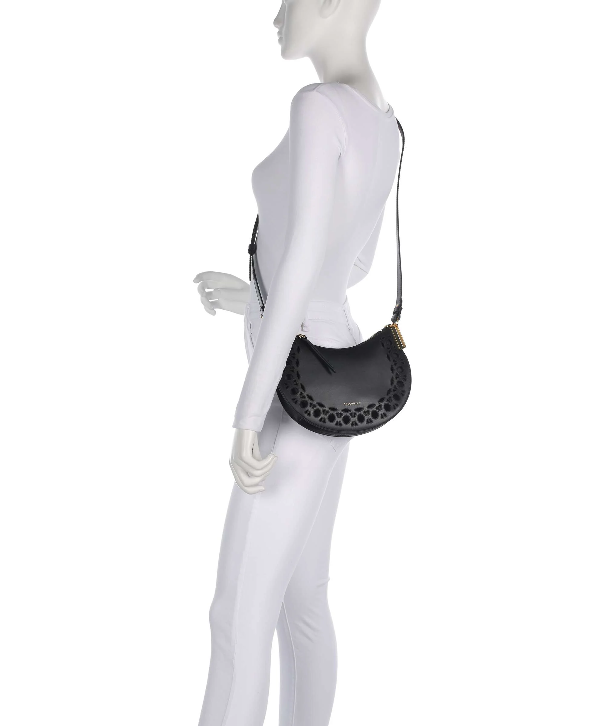 Coccinelle Sunup Monogram Sangallo Shoulder bag noir - Image 3