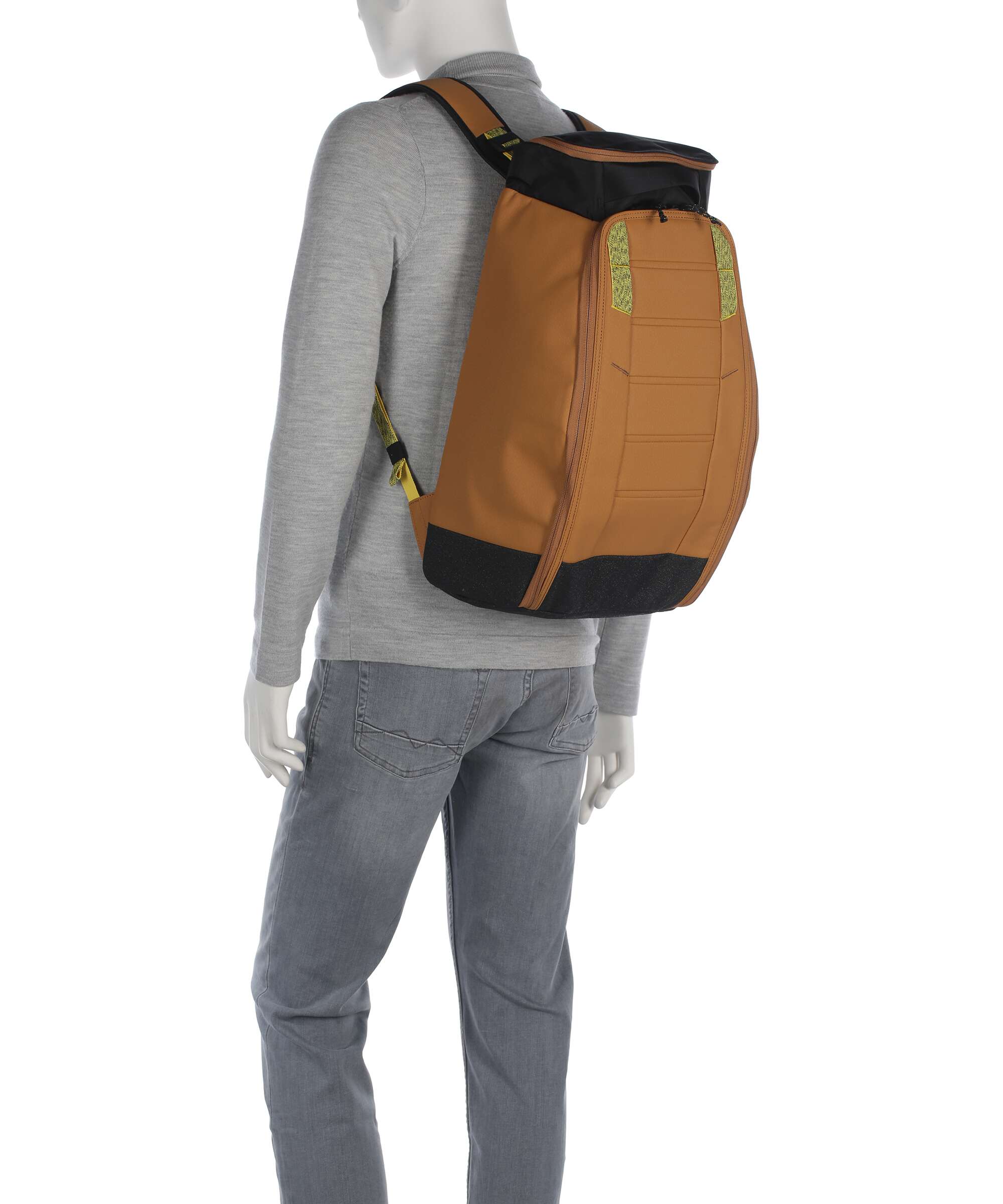 Db Hugger 25 Backpack acorn brown - Image 3