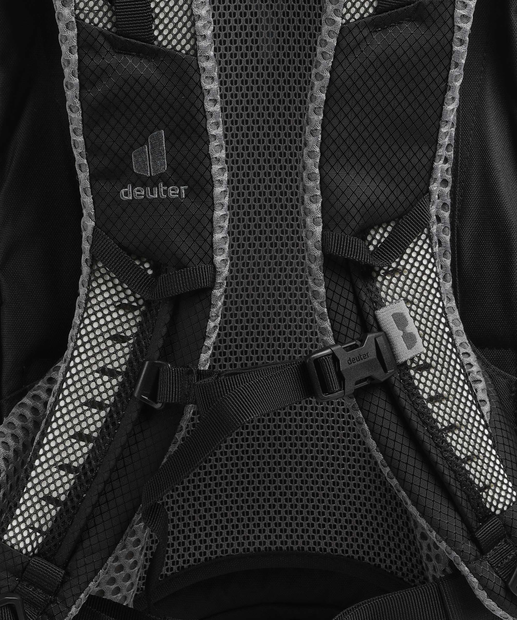 Deuter Futura 23 Hiking backpack black - Image 3