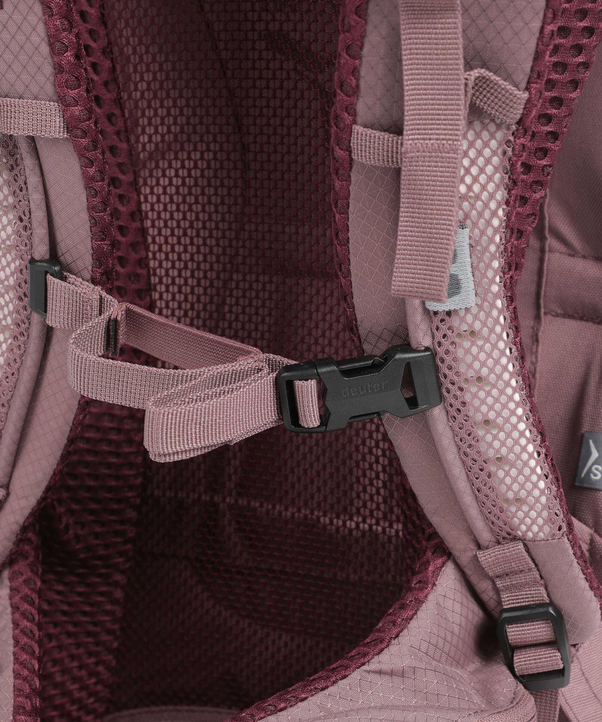 Deuter Futura 30 SL Hiking backpack cassis ashrose - Image 3