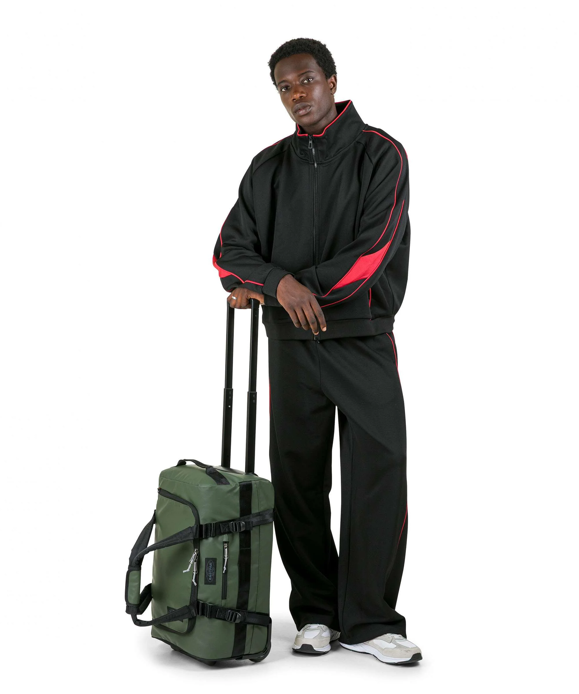 Eastpak Tarp Duffel Pack S Travel bag with wheels forest - Image 3