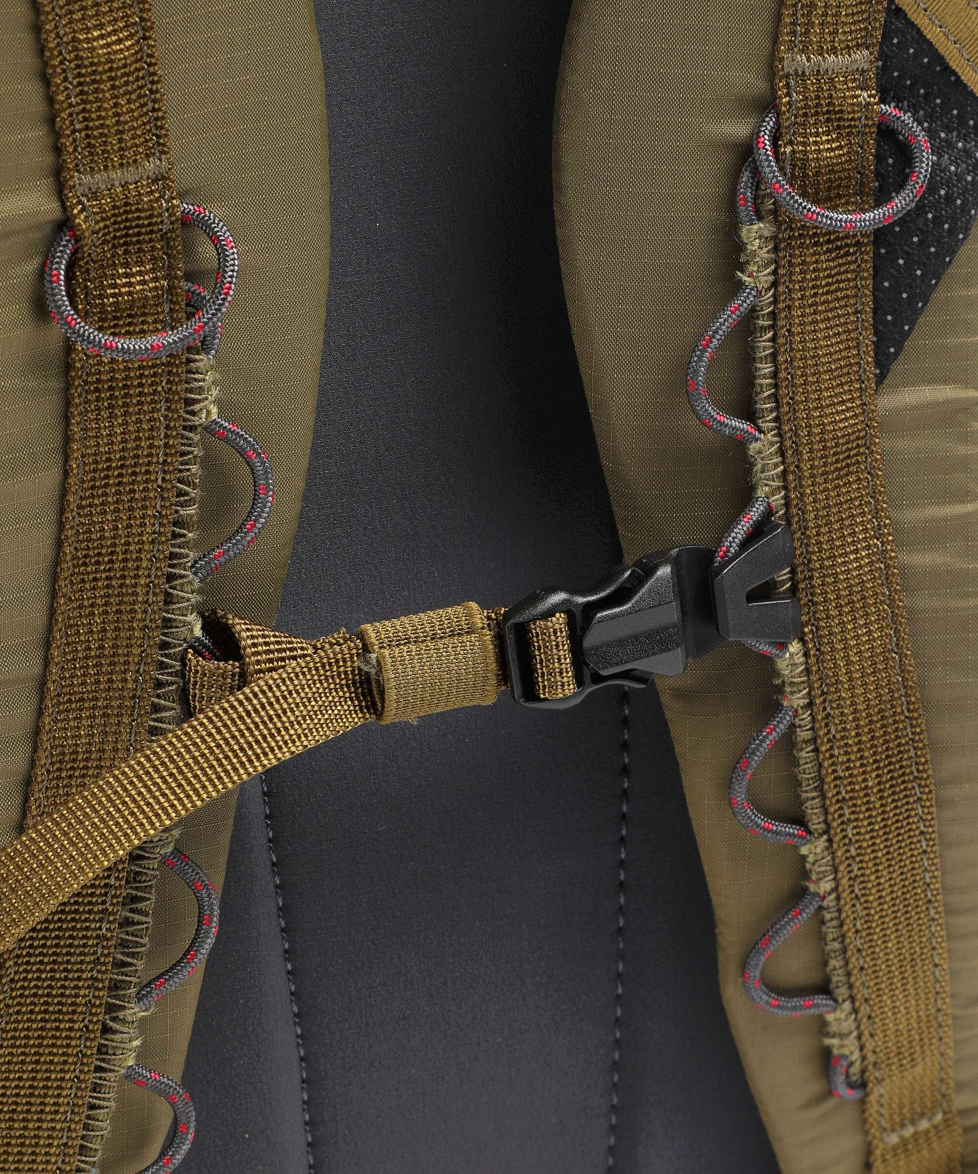 Klättermusen Gjalp 18 Backpack olive - Image 5