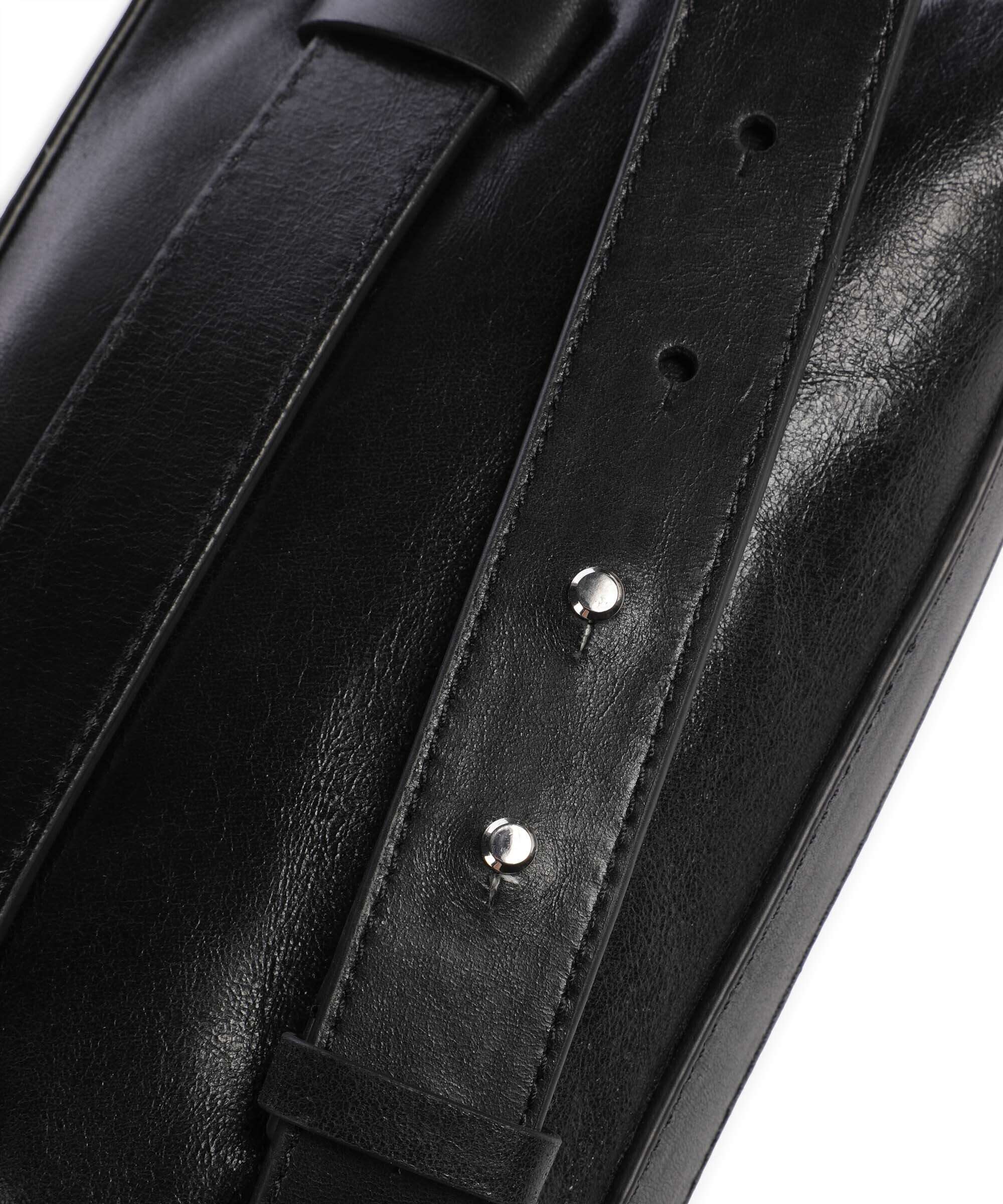 Liebeskind Elvira Lamb SF Verna Belt bag black - Image 5
