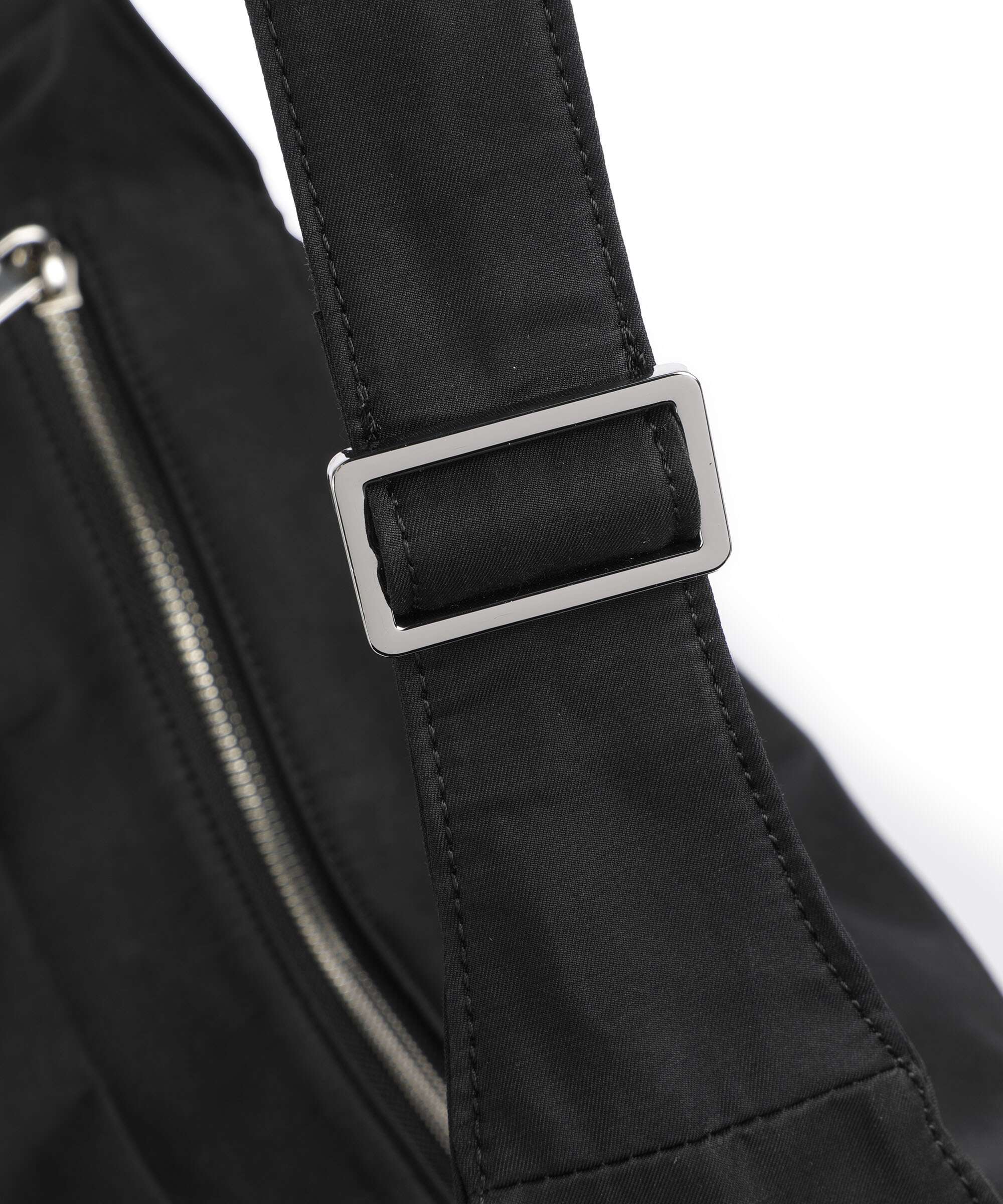 Liebeskind Hera Nylon M Hobo bag black - Image 4