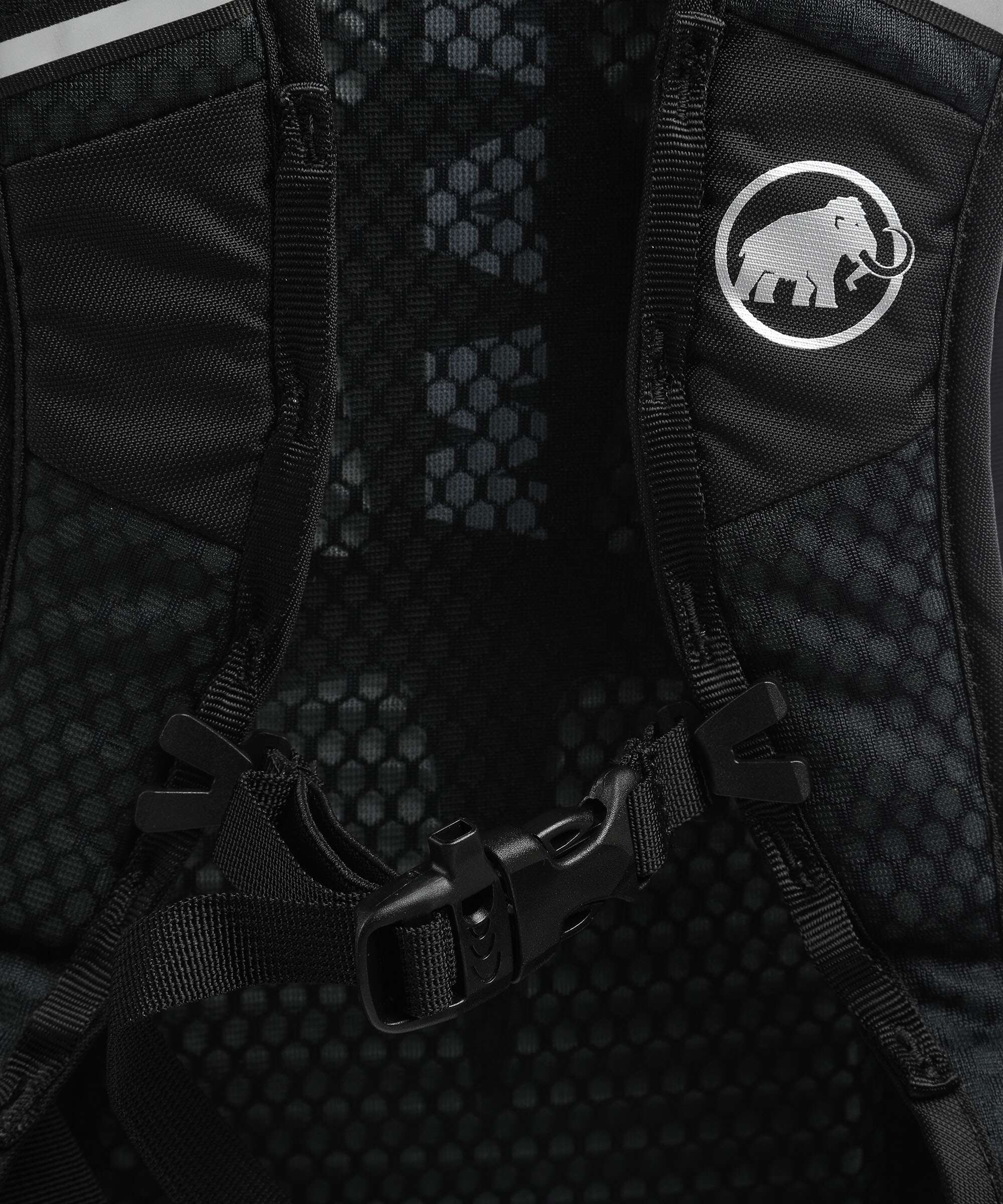 Mammut Lithium 20 W Hiking backpack blood red/black - Image 4