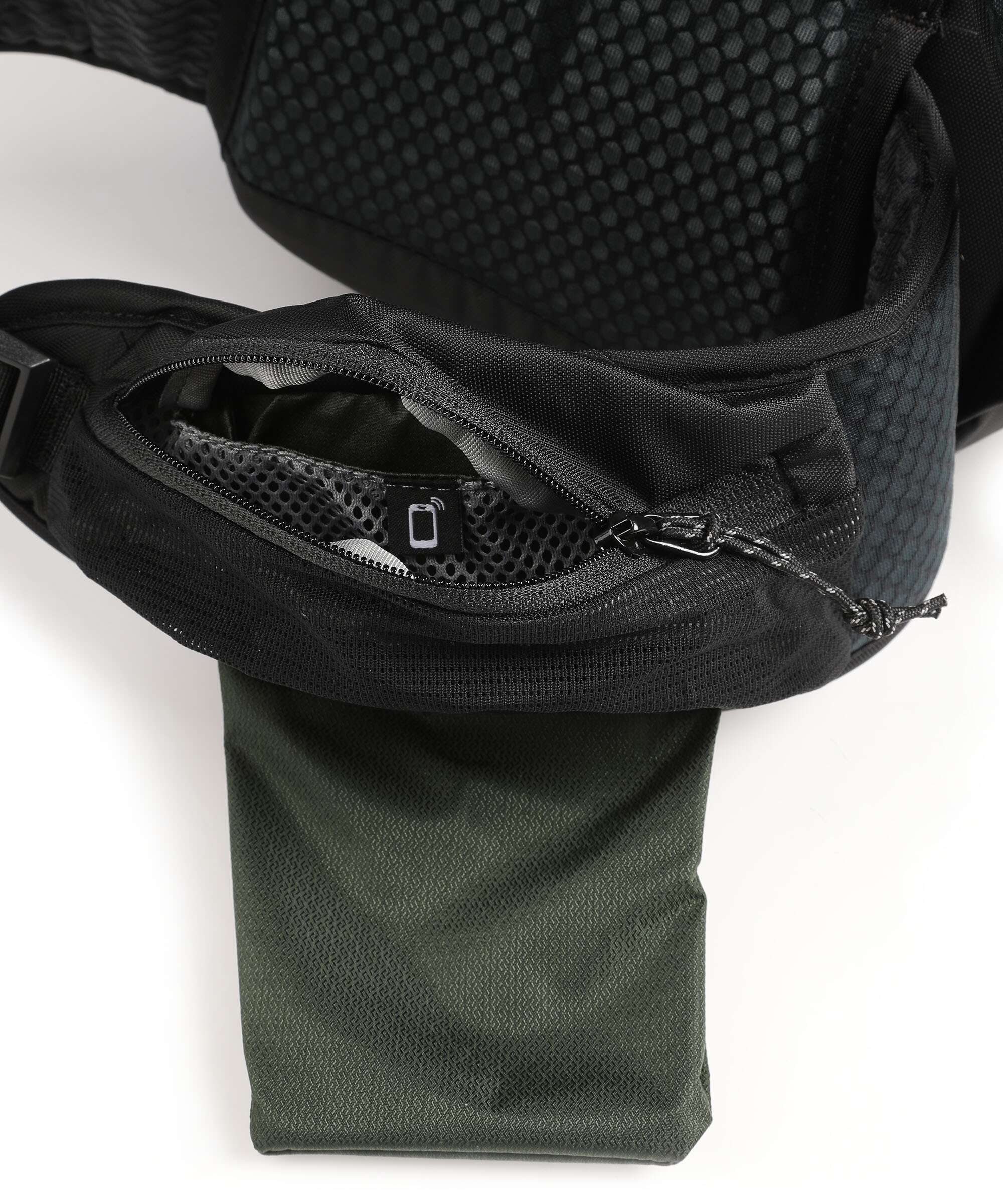 Mammut Lithium 30 Hiking backpack woods/black - Image 3