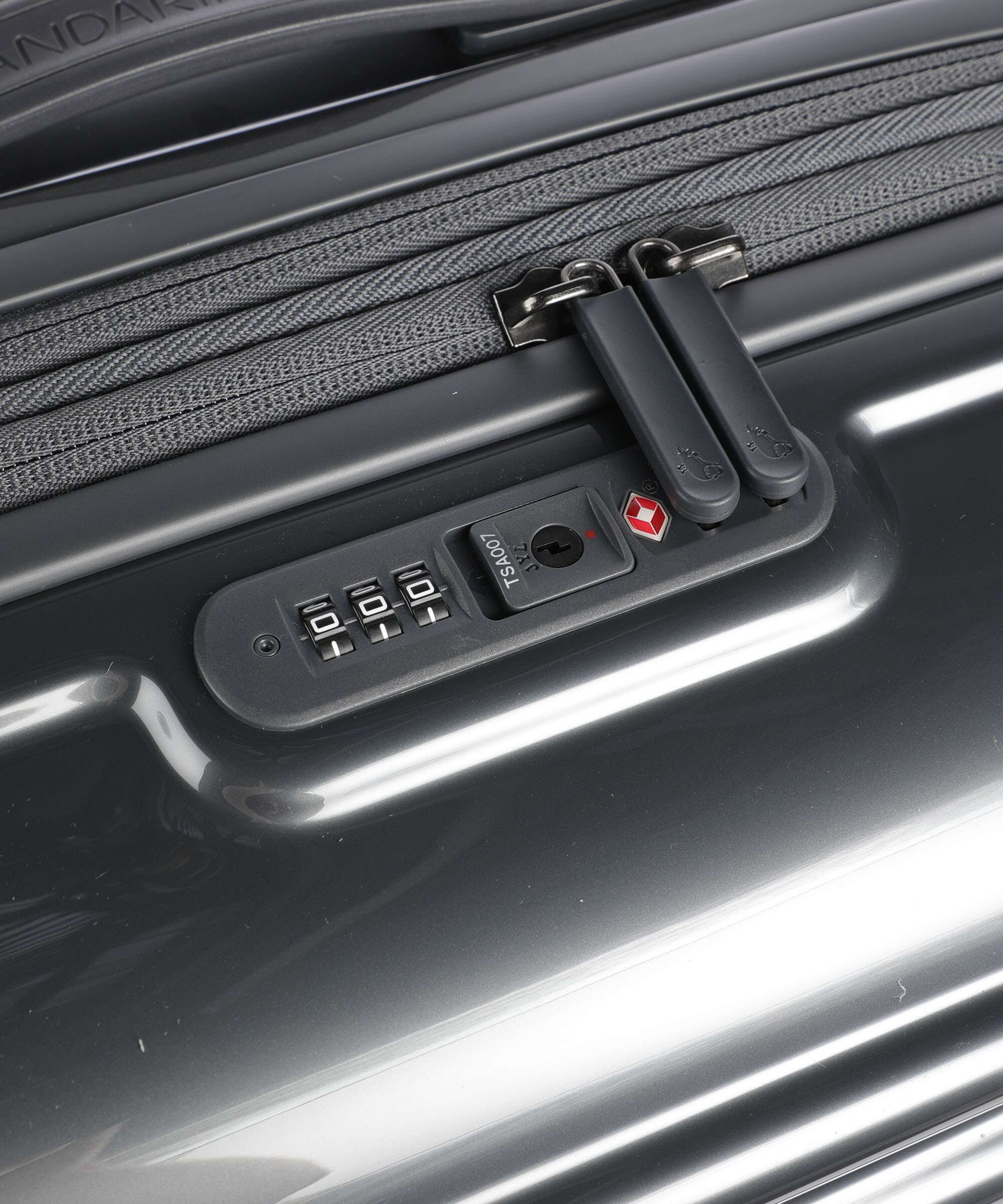 Mandarina Duck Logoduck+ Metal Spinner (4 wheels) anthracite - Image 3