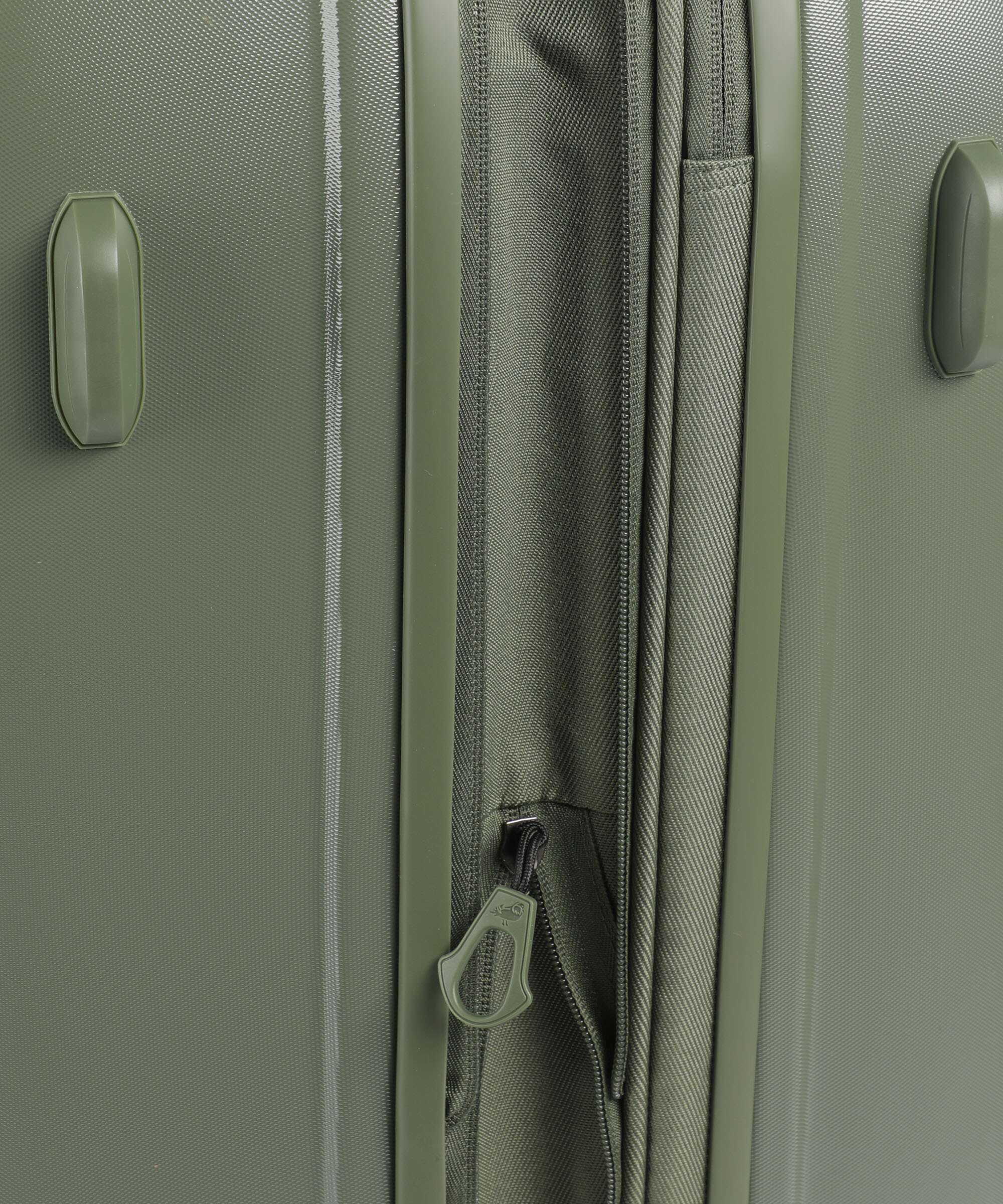 Mandarina Duck Logoduck+ Spinner (4 wheels) pine green - Image 4