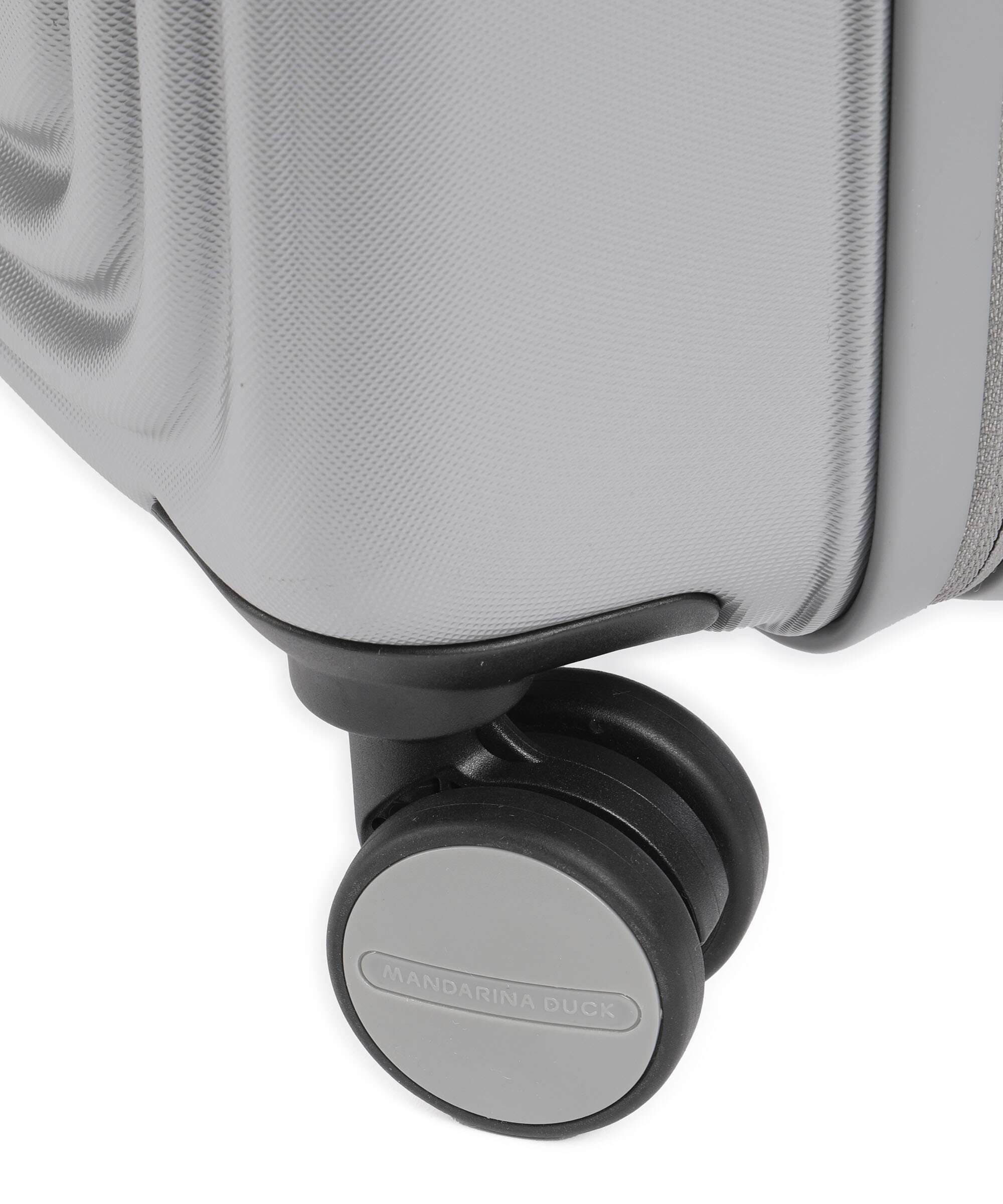 Mandarina Duck Logoduck+ Spinner (4 wheels) silver - Image 4
