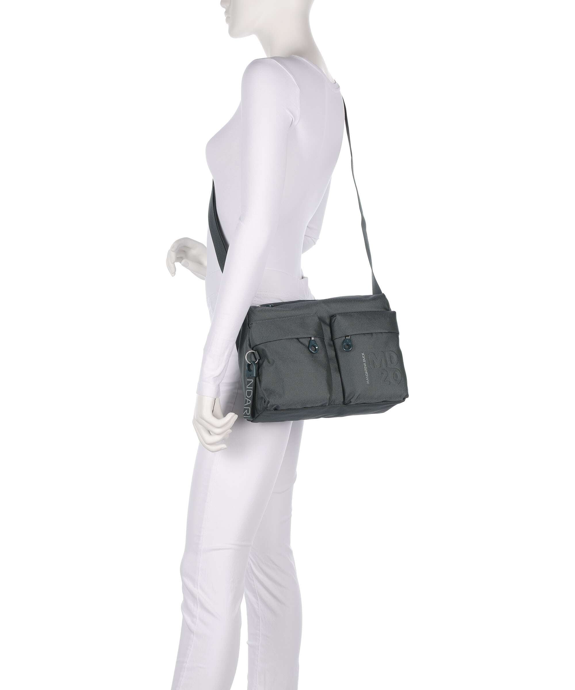 Mandarina Duck MD20 Shoulder bag pine green - Image 3