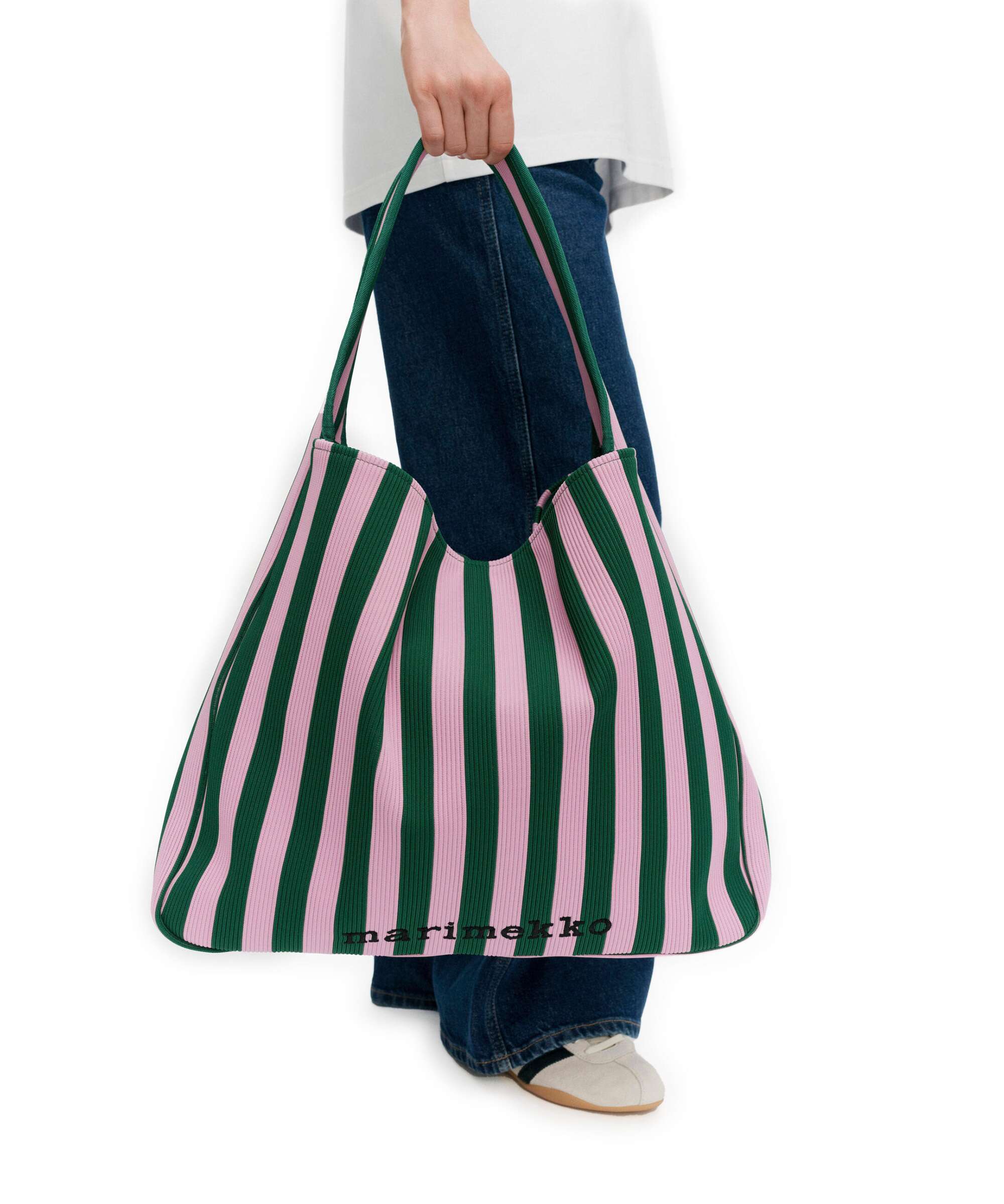 Marimekko Knitted Merirosvo Hobo bag pink/dark green - Image 3