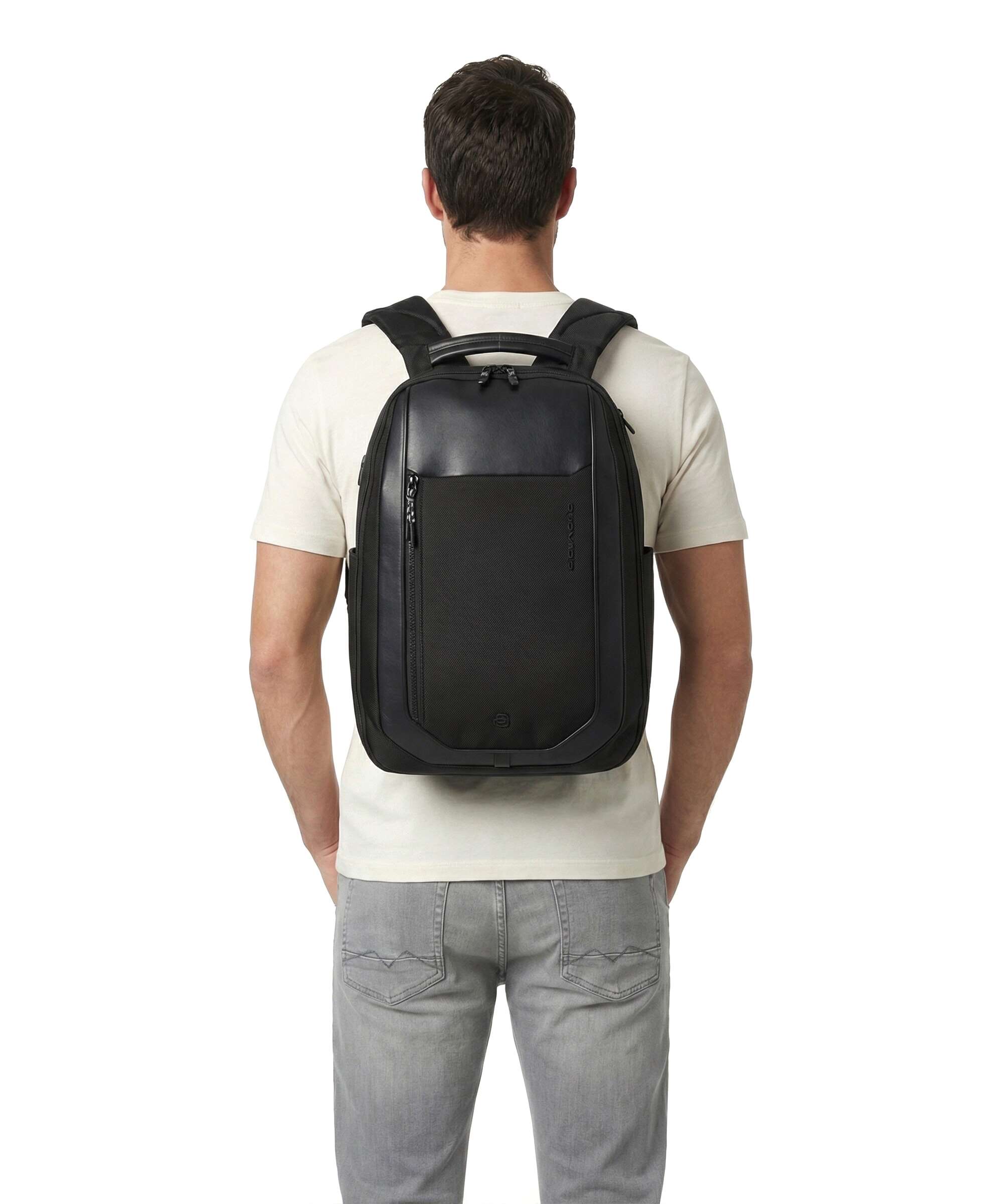 Piquadro Lyss Easyjet Travel backpack black - Image 4