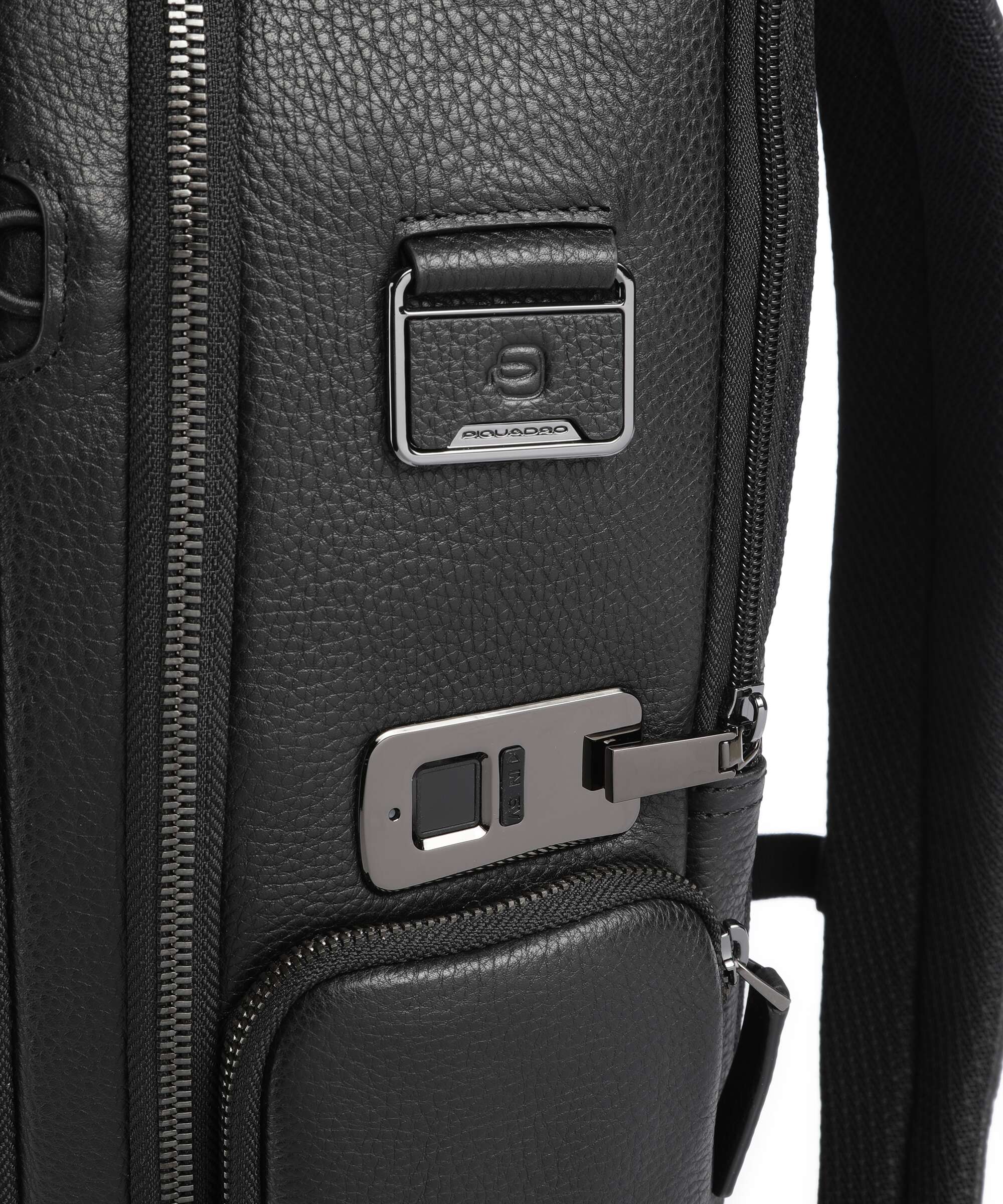Piquadro Modus Easyjet Travel backpack black - Image 4