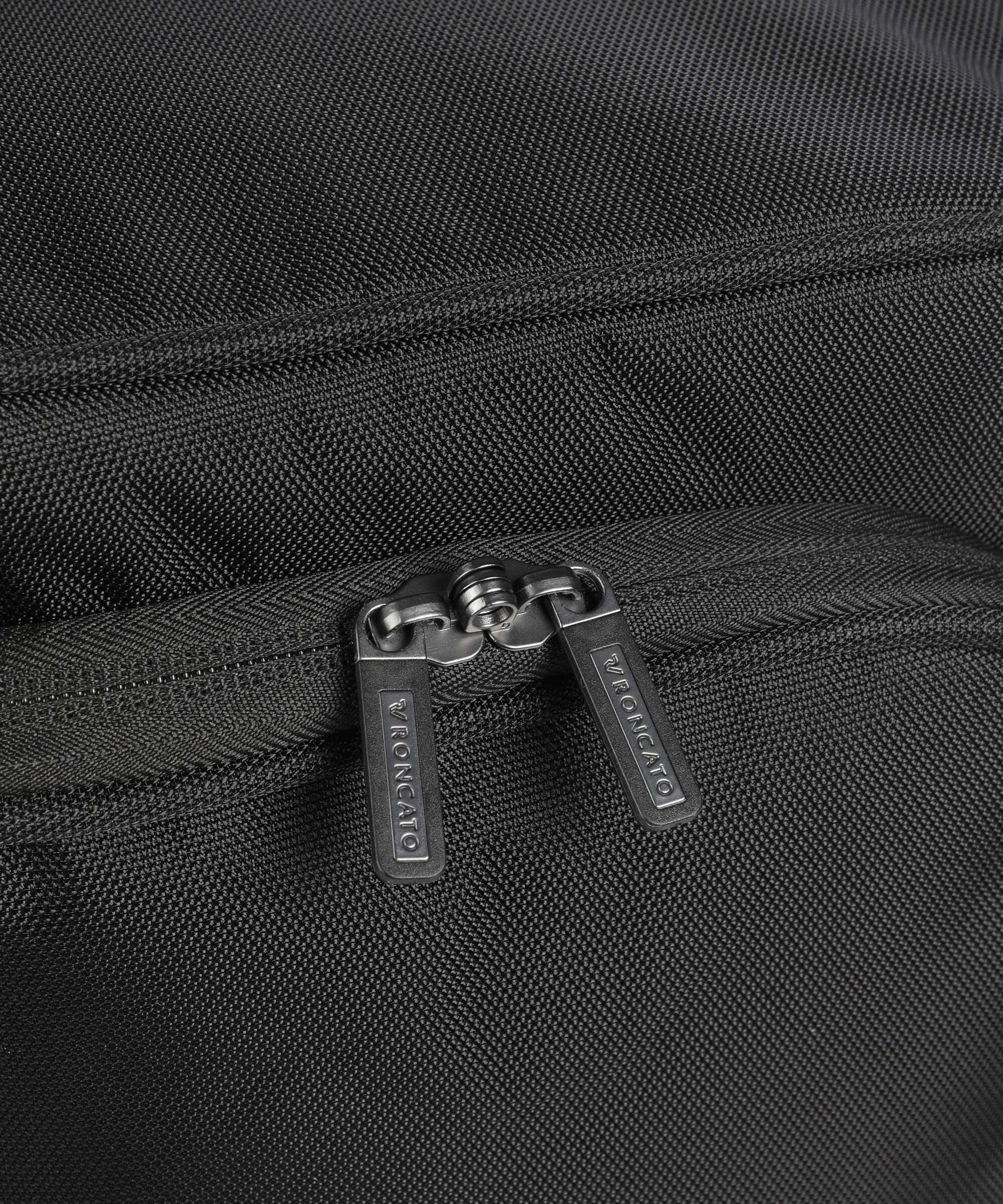 Roncato Gateway Travel bag with wheels black - Image 5