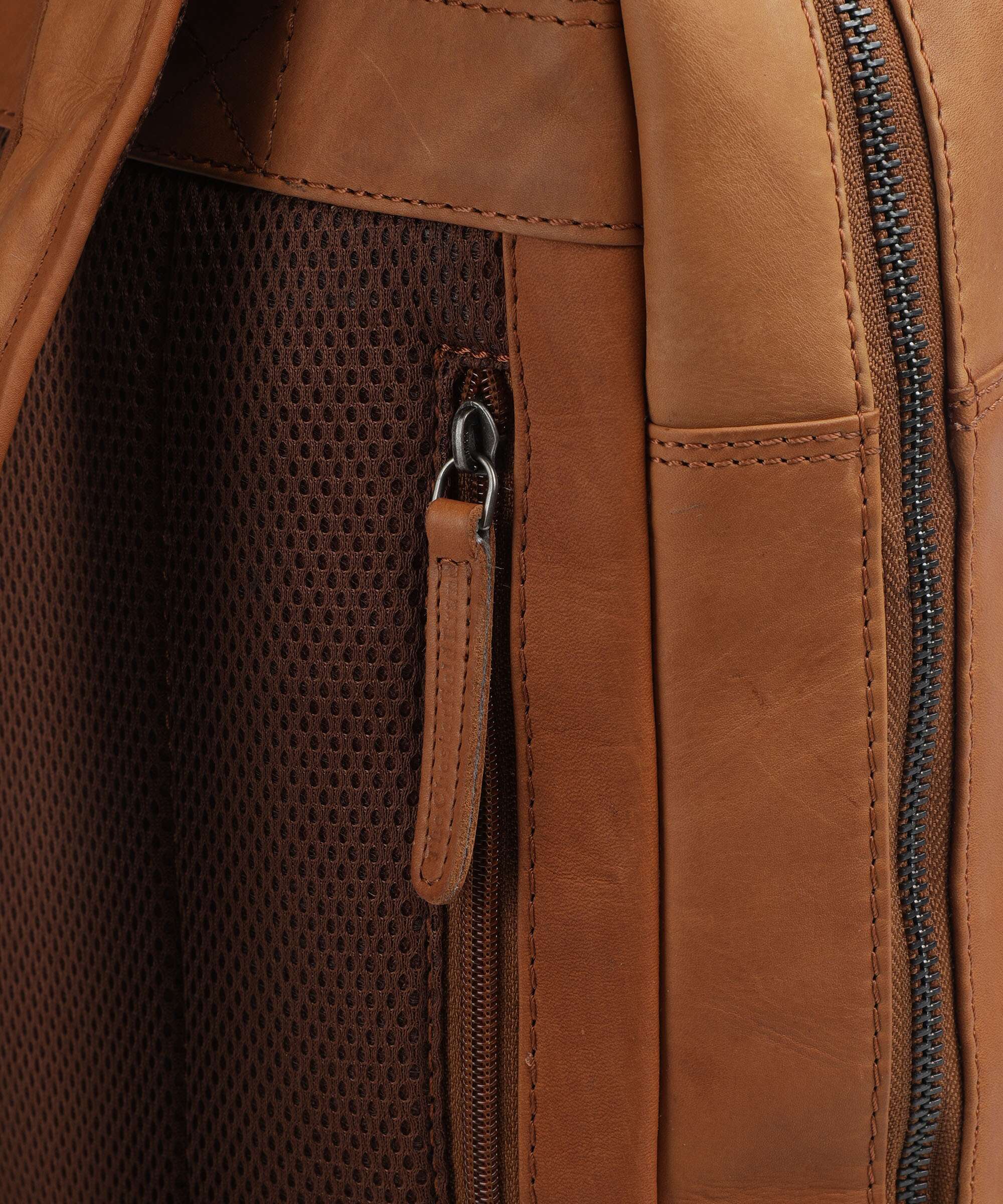 The Chesterfield Brand Cow Wax Pull Up Jasper Backpack cognac - Image 4