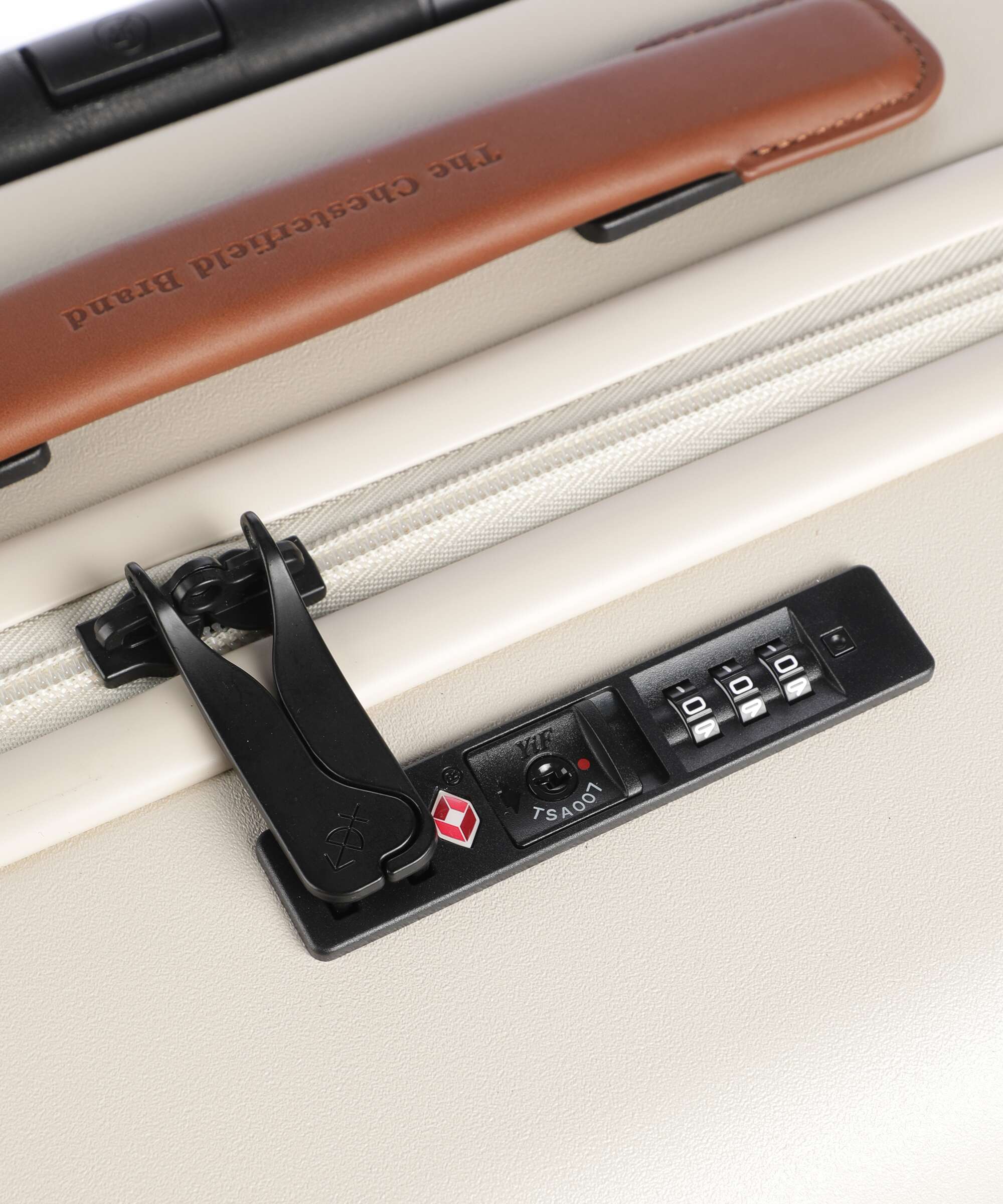 The Chesterfield Brand Zuna Spinner (4 wheels) sandy beach - Image 3