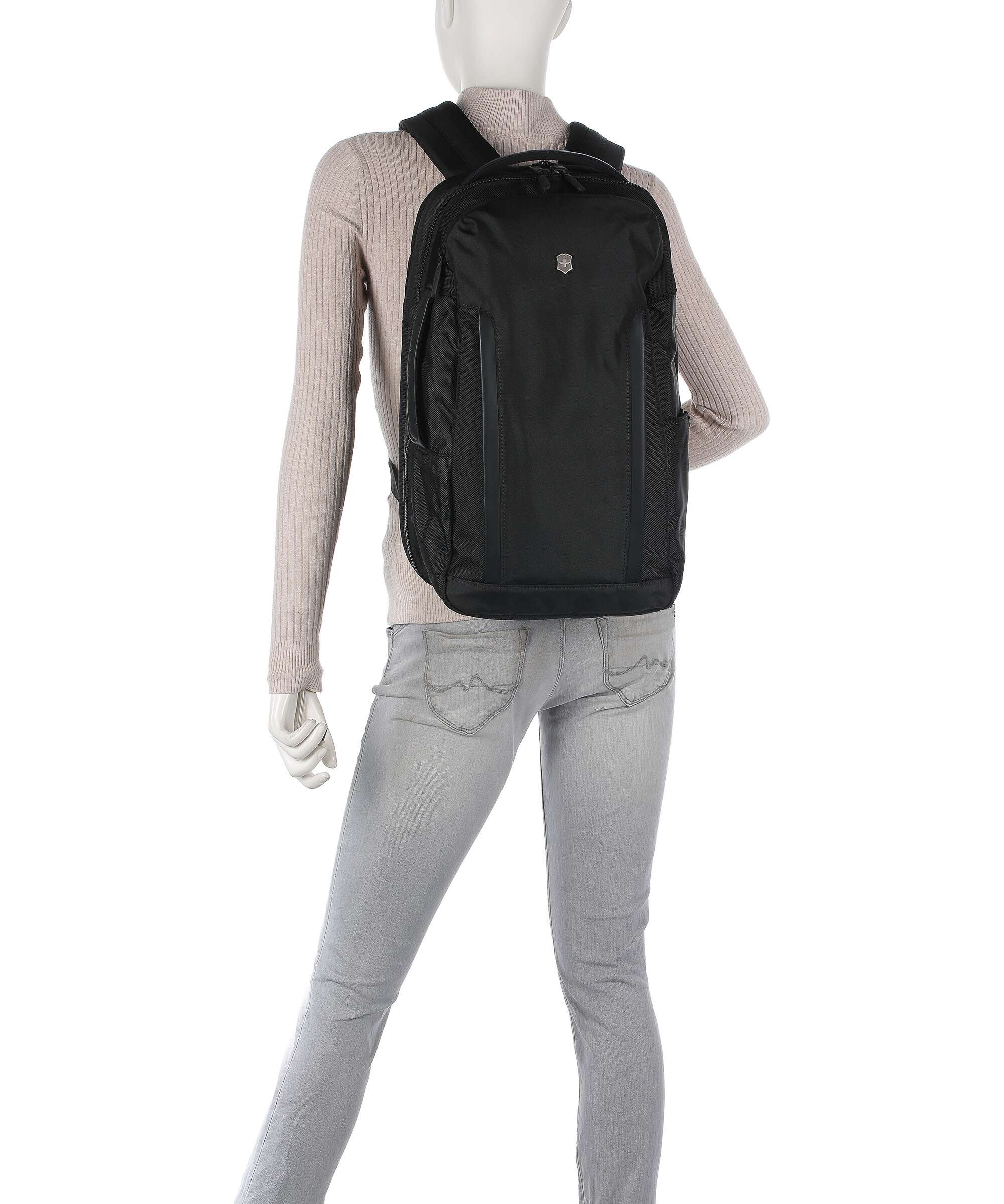 Victorinox Altmont Professional Laptop backpack black - Image 3