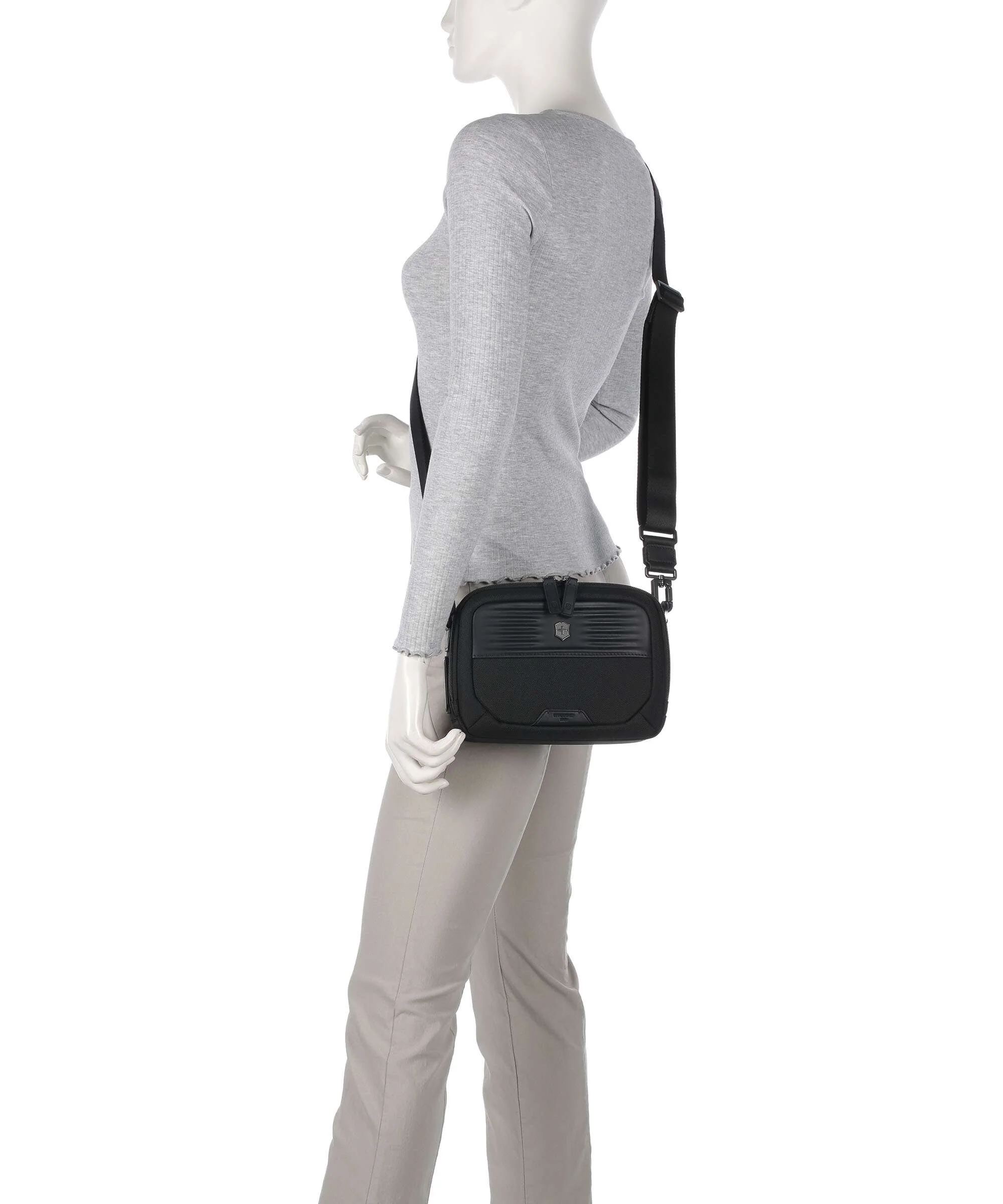 Victorinox Mythic Compact Crossbody bag black - Image 3