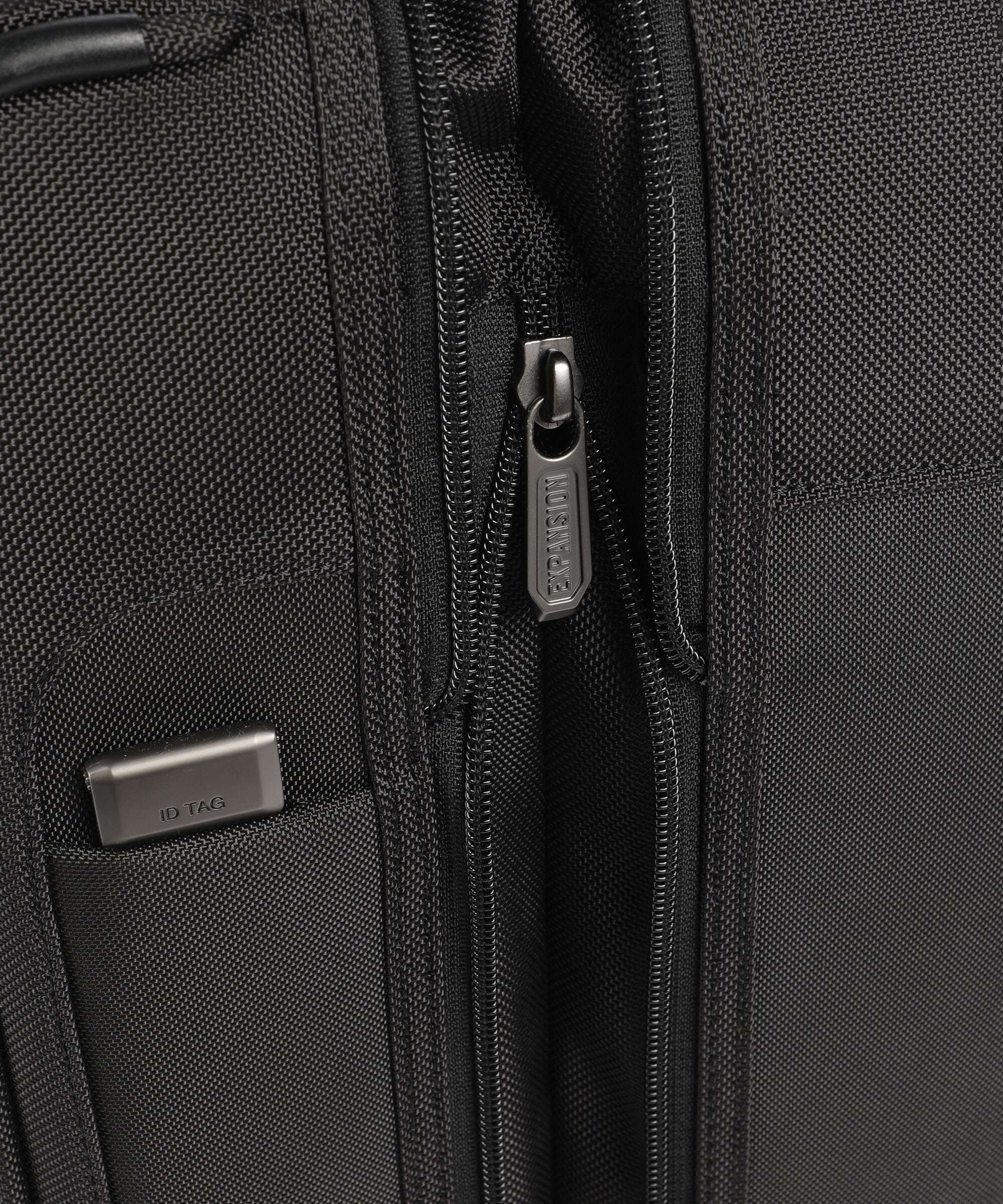 Victorinox Werks Traveler 7.0 GCO Spinner (4 wheels) black - Image 4